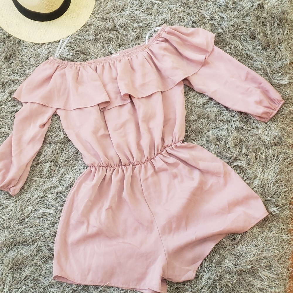 Shoulder romper